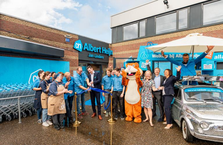 Veel belangstelling voor opening Albert Heijn Jan Linders Wanssum