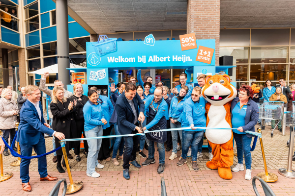 Albert Heijn Jan Linders Mierlo-Hout feestelijk geopend