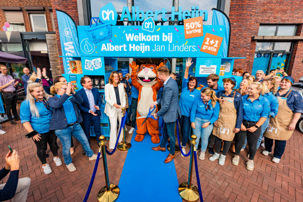 Albert Heijn Jan Linders Bergen feestelijk geopend